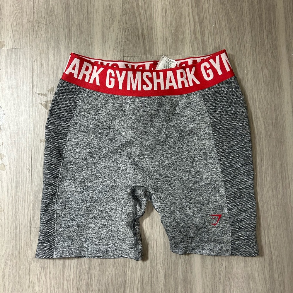 Gym shark size M shorts